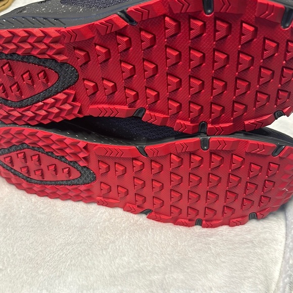 New Balance Athletic Shoes in Gray and Red - Picture 4 of 6